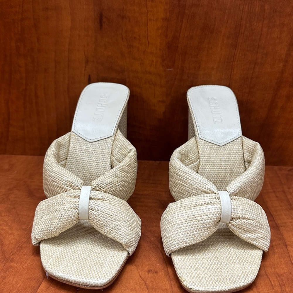 SCHUTZ Cream Textured Women's Heels - Picture 2 of 4